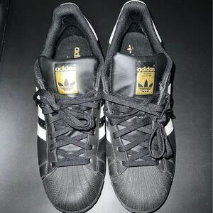 Adidas Superstar size 10
